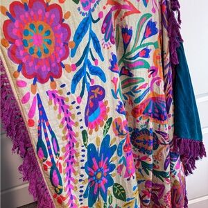 Colorful Floral Patterned Throw Blanket